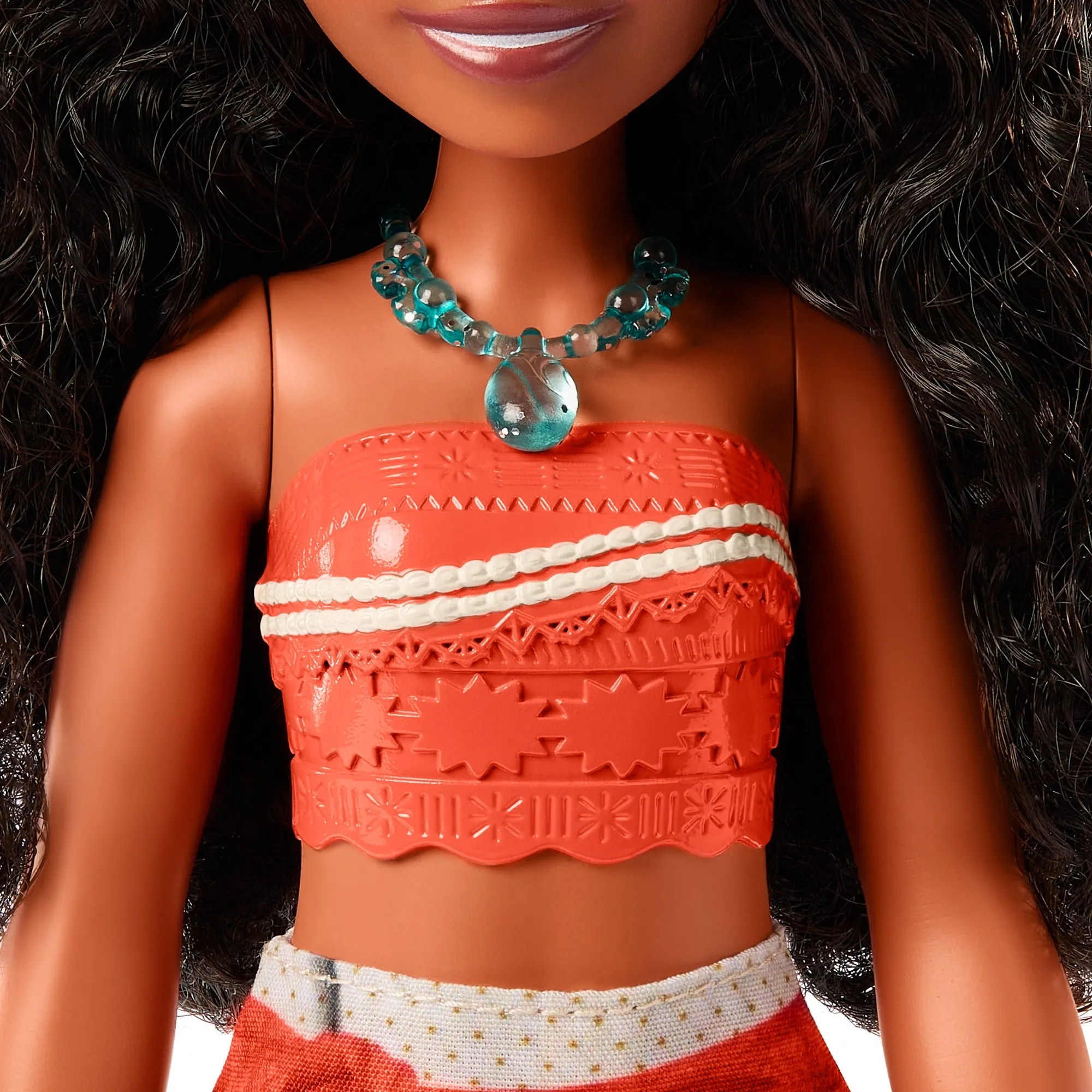 Disney Princess Posable Moana Fashion Doll with Clothing and Accessories Inspired by the Disney Movie for Kids Ages 3 